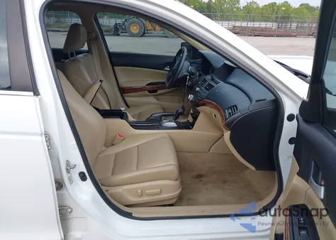 2012 Honda Accord 2.4 Ex-L z USA, uszkodzony, nr VIN 1HGCP2F81CA093662